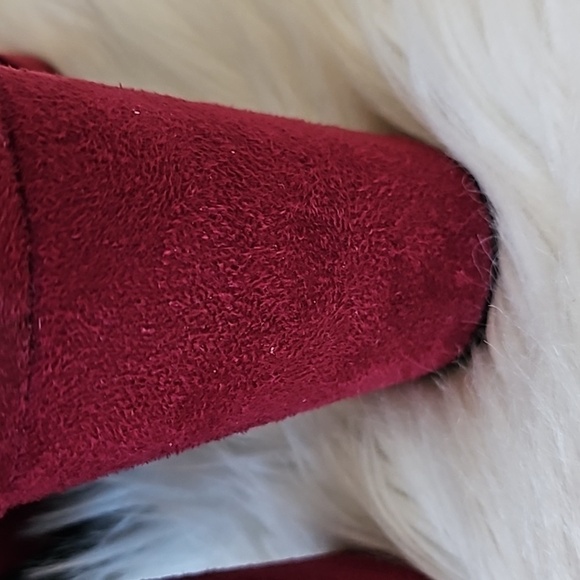 Katliu Red Faux Suede Heeled Boots NIB - Picture 7 of 14